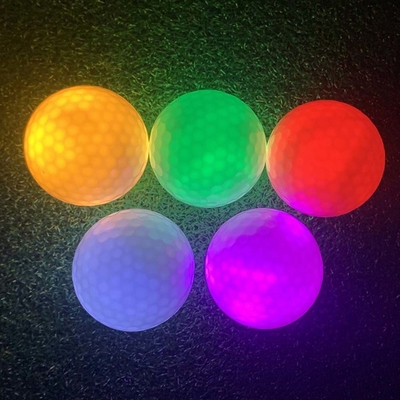 LED μπάλα του γκολφ Custom νυχτερινό φωτισμό φλας λαμπερή μπάλες του γκολφ για το θέμα του αθλητισμού